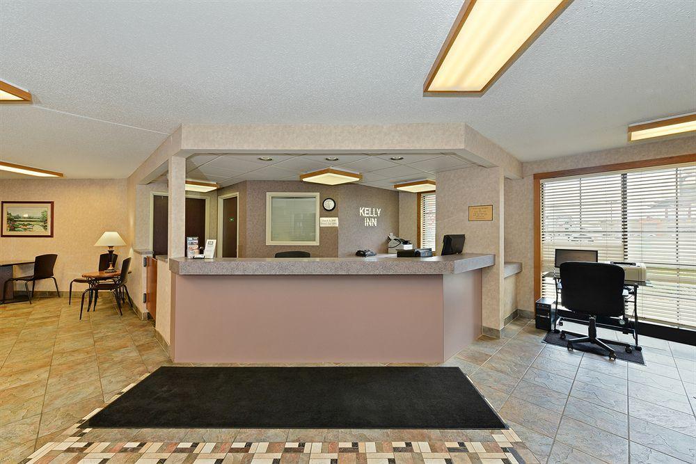 Kelly Inn 13Th Avenue ファーゴ エクステリア 写真